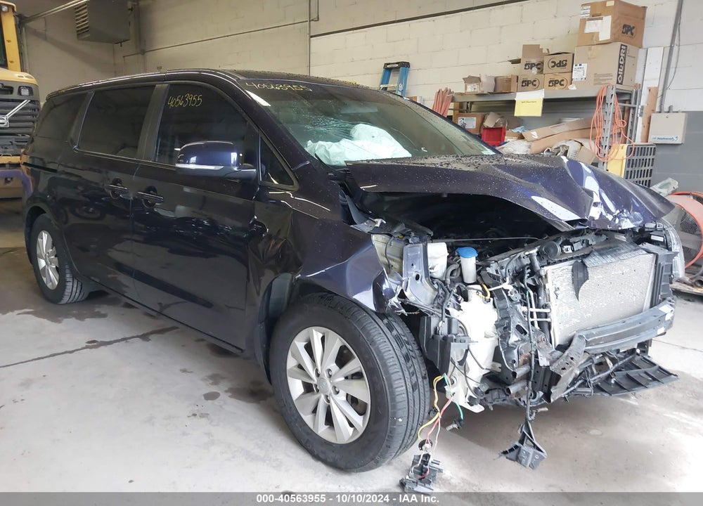 2018 KIA SEDONA LX VIN: KNDMB5C1XJ6390326
