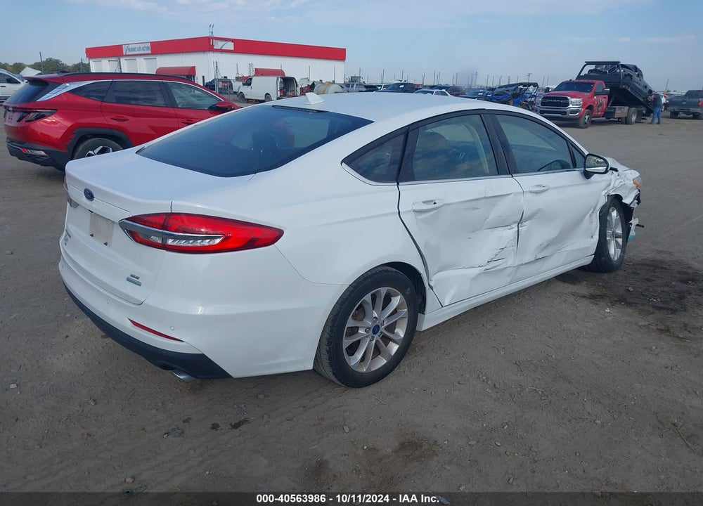 2020 FORD FUSION SE VIN: 3FA6P0HDXLR161110