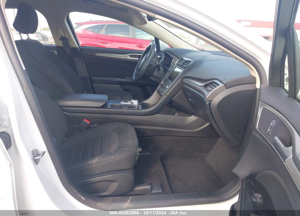 2020 FORD FUSION SE VIN: 3FA6P0HDXLR161110