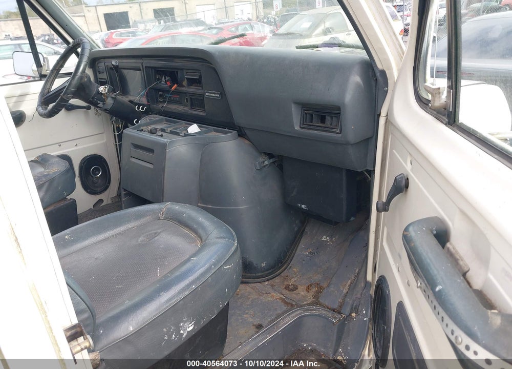 1990 FORD ECONOLINE E250 VAN VIN: 1FTFE24Y5LHB85630