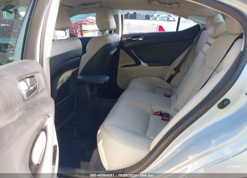 2011 LEXUS IS 250 VIN: JTHBF5C20B2100364