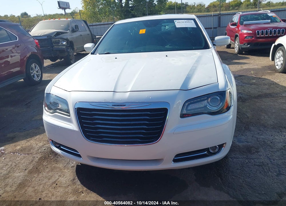 2014 CHRYSLER 300 300S VIN: 2C3CCABT5EH105660