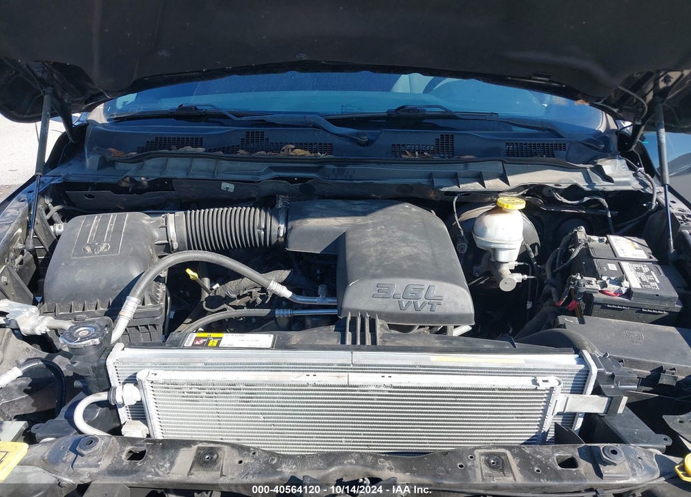2019 RAM 1500 CLASSIC EXPRESS  4X2 6'4 BOX VIN: 1C6RR6FG0KS555601