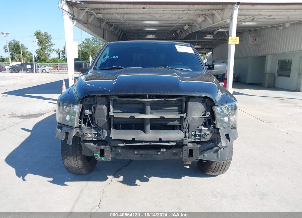 2019 RAM 1500 CLASSIC EXPRESS  4X2 6'4 BOX VIN: 1C6RR6FG0KS555601