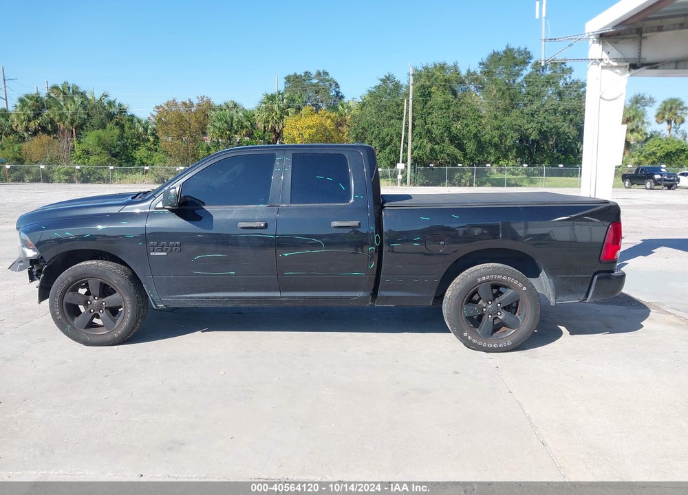 2019 RAM 1500 CLASSIC EXPRESS  4X2 6'4 BOX VIN: 1C6RR6FG0KS555601