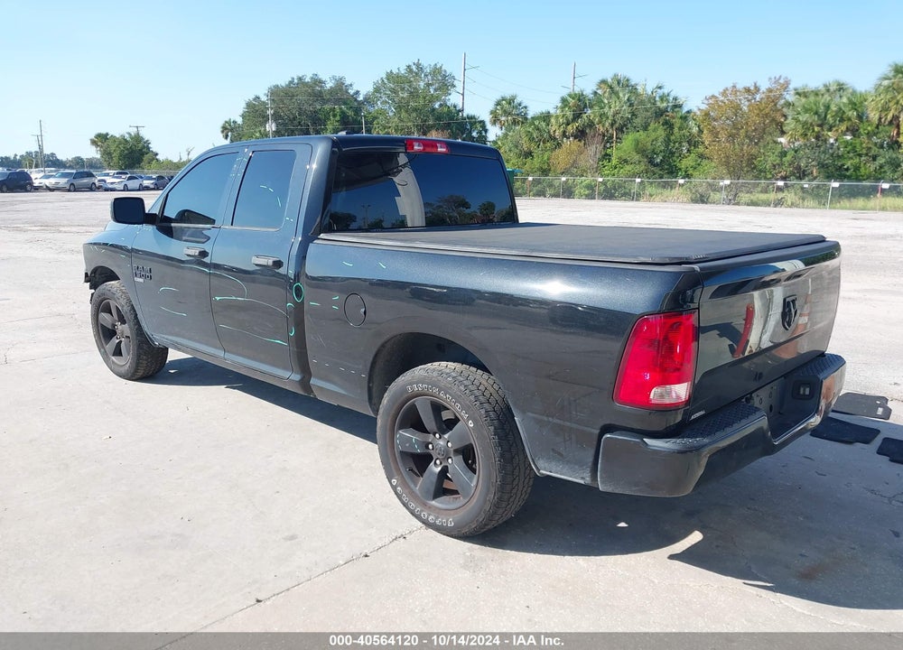 2019 RAM 1500 CLASSIC EXPRESS  4X2 6'4 BOX VIN: 1C6RR6FG0KS555601