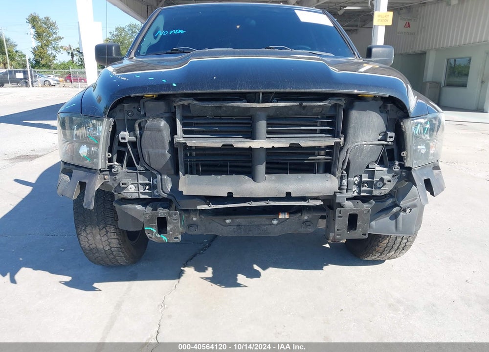 2019 RAM 1500 CLASSIC EXPRESS  4X2 6'4 BOX VIN: 1C6RR6FG0KS555601