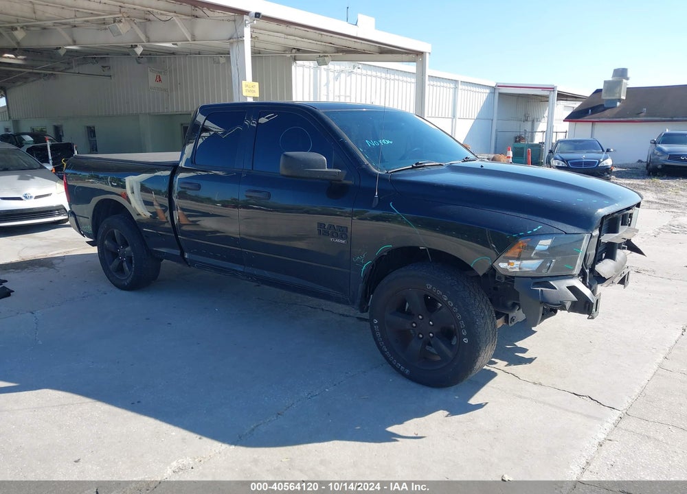 2019 RAM 1500 CLASSIC EXPRESS  4X2 6'4 BOX VIN: 1C6RR6FG0KS555601