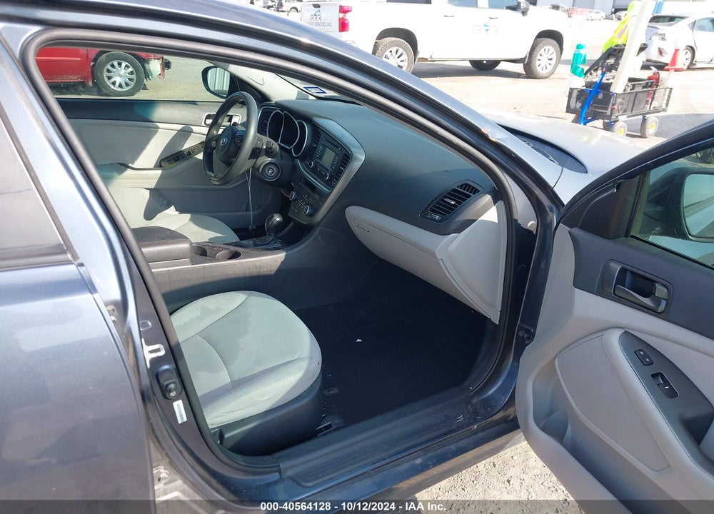 2015 KIA OPTIMA VIN: KNAGM4A76F5584774