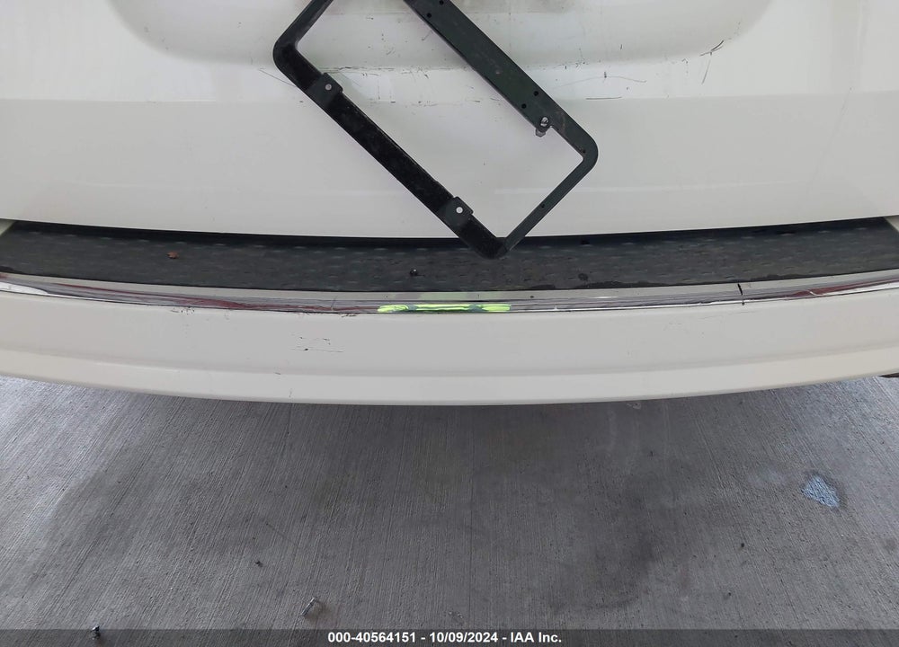 2011 DODGE GRAND CARAVAN EXPRESS VIN: 2D4RN4DG0BR692828