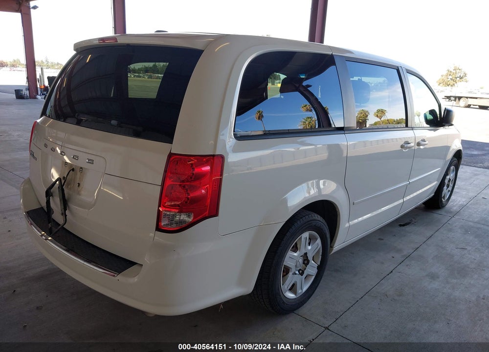 2011 DODGE GRAND CARAVAN EXPRESS VIN: 2D4RN4DG0BR692828