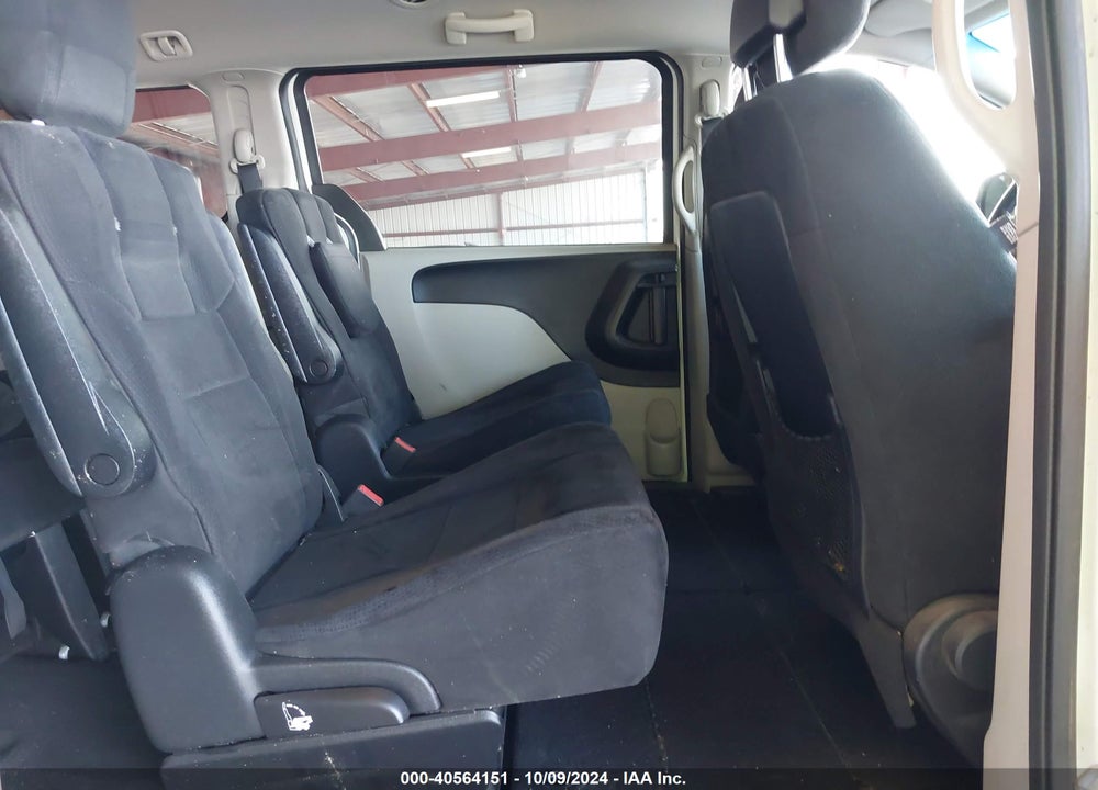 2011 DODGE GRAND CARAVAN EXPRESS VIN: 2D4RN4DG0BR692828