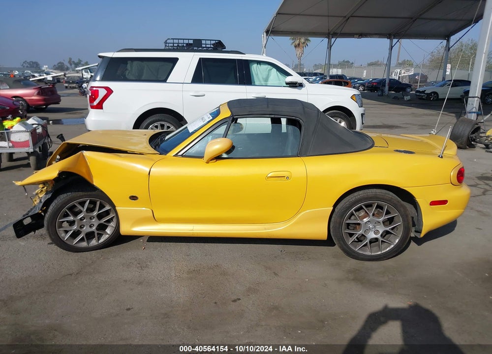 2002 MAZDA MX-5 MIATA CLOTH/LS/SE VIN: JM1NB353120231223