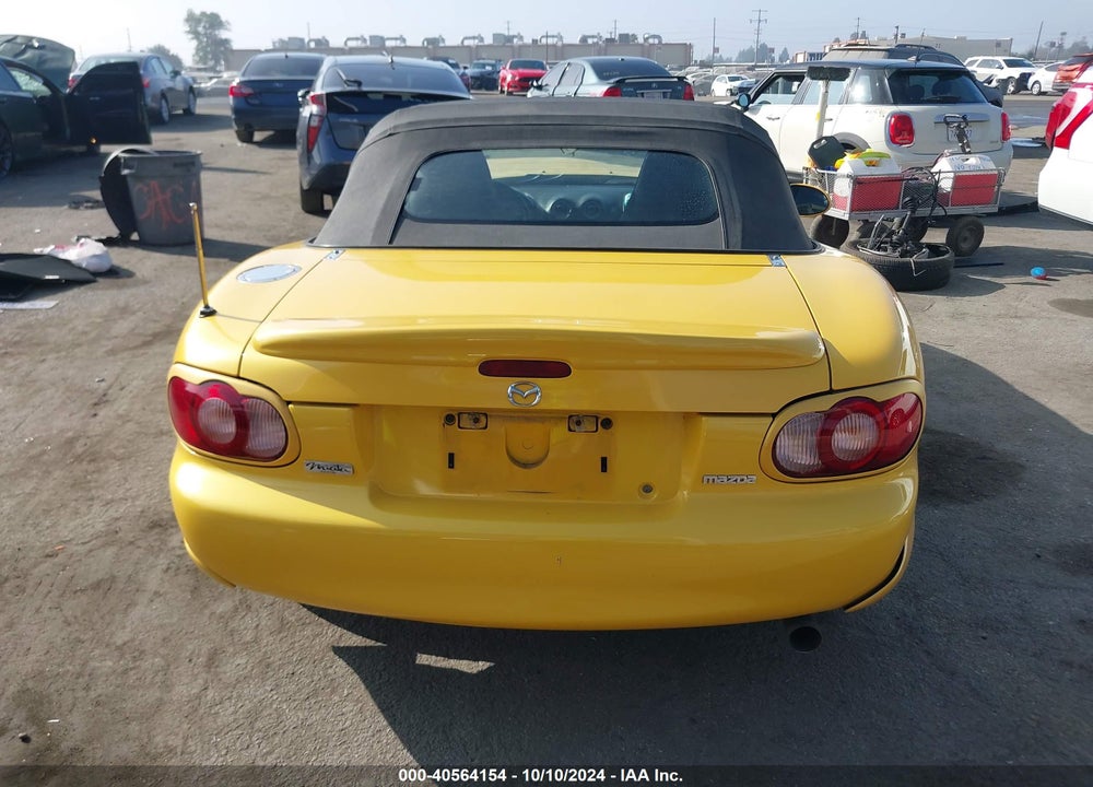 2002 MAZDA MX-5 MIATA CLOTH/LS/SE VIN: JM1NB353120231223