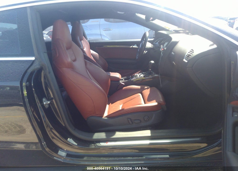 2010 AUDI S5 4.2 PREMIUM PLUS VIN: WAUVVAFR8AA054450