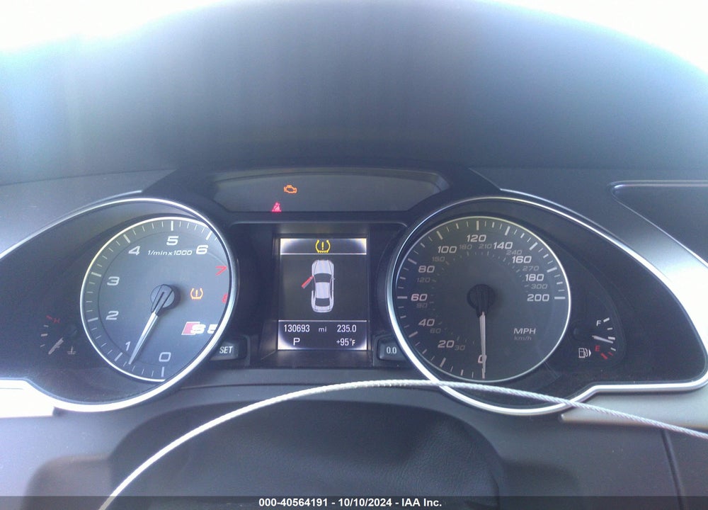 2010 AUDI S5 4.2 PREMIUM PLUS VIN: WAUVVAFR8AA054450