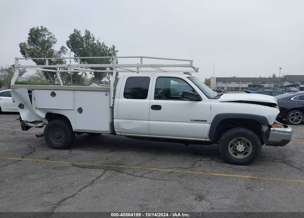 2006 CHEVROLET SILVERADO C2500 HEAVY DUTY VIN: 1GBHC29U76E265221