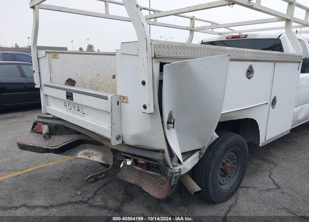 2006 CHEVROLET SILVERADO C2500 HEAVY DUTY VIN: 1GBHC29U76E265221