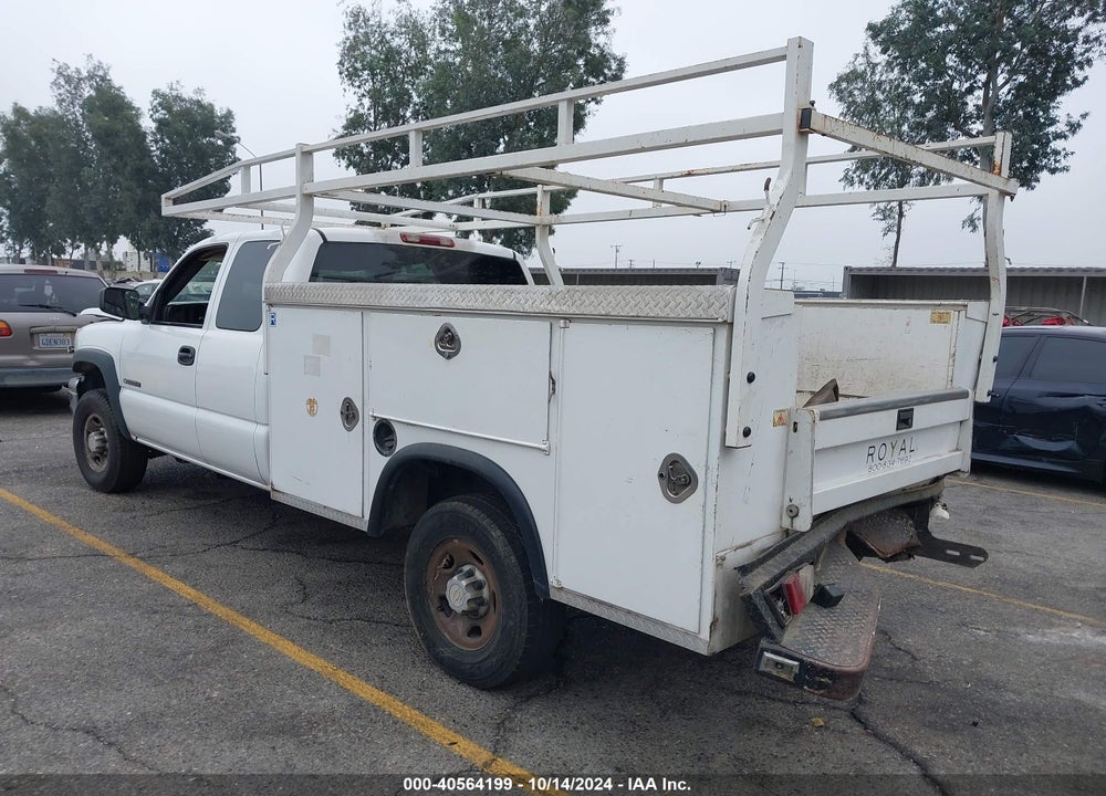 2006 CHEVROLET SILVERADO C2500 HEAVY DUTY VIN: 1GBHC29U76E265221