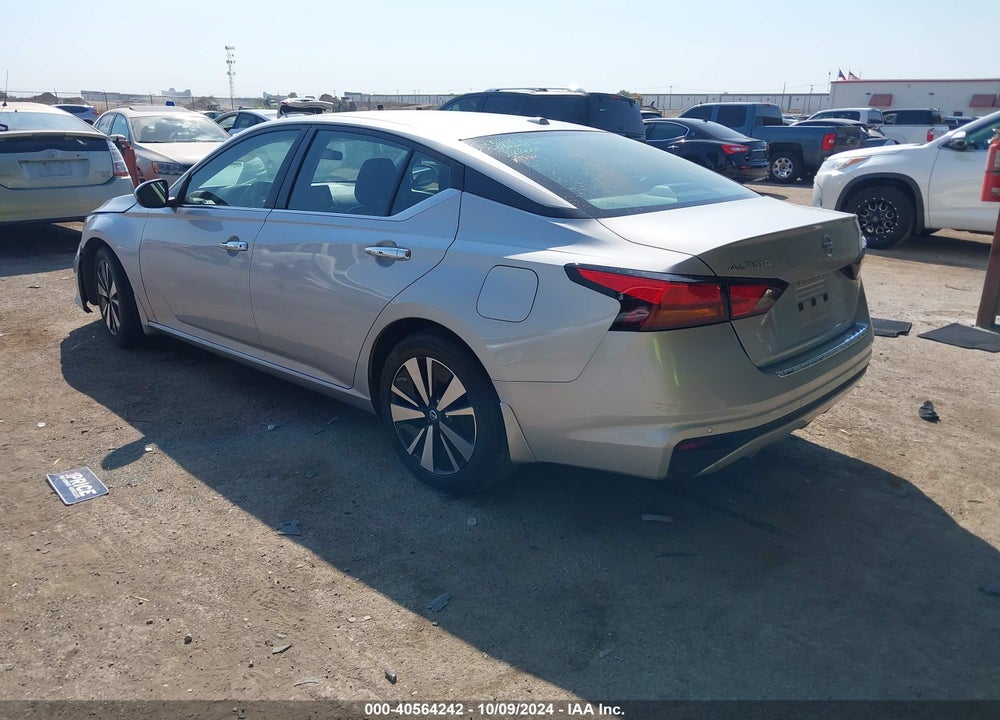 2022 NISSAN ALTIMA SV FWD VIN: 1N4BL4DV0NN377294