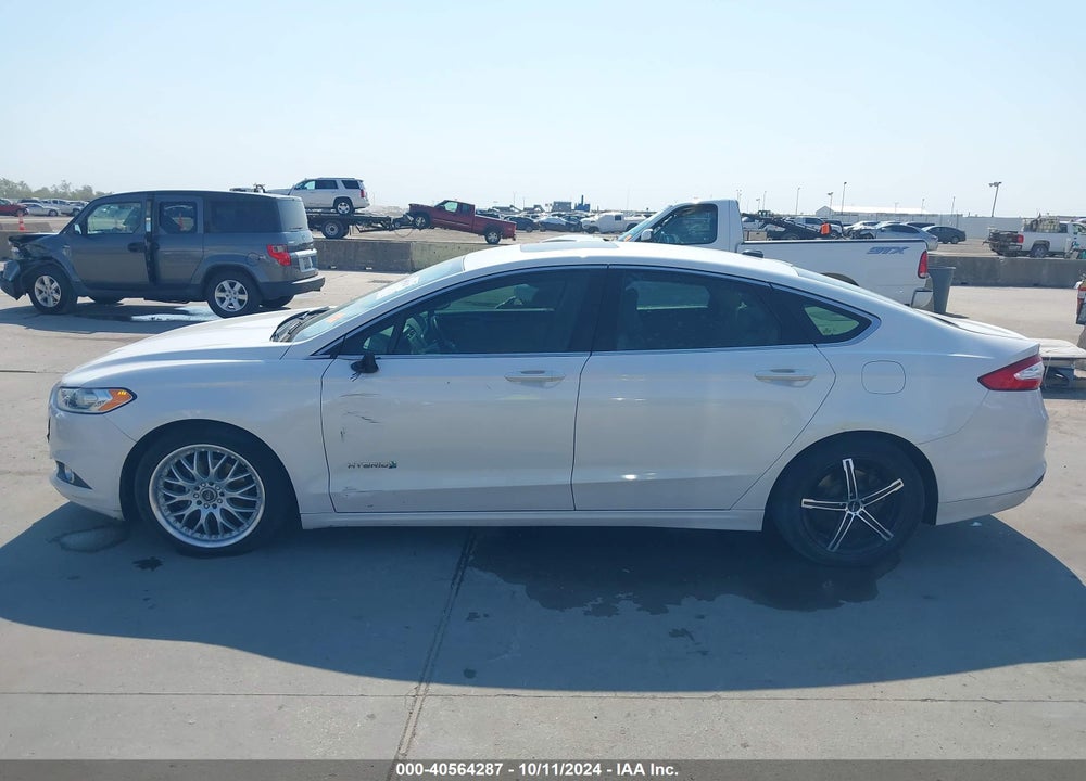 2015 FORD FUSION HYBRID SE VIN: 3FA6P0LUXFR172197