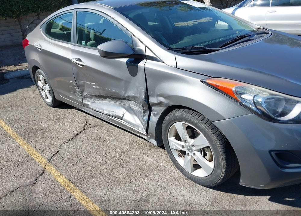 2013 HYUNDAI ELANTRA VIN: 5NPDH4AE7DH366168