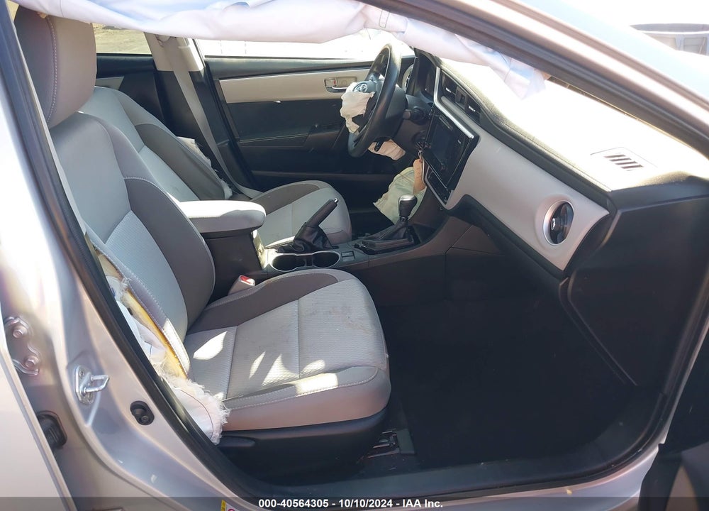 2017 TOYOTA COROLLA LE VIN: 5YFBURHE0HP622813