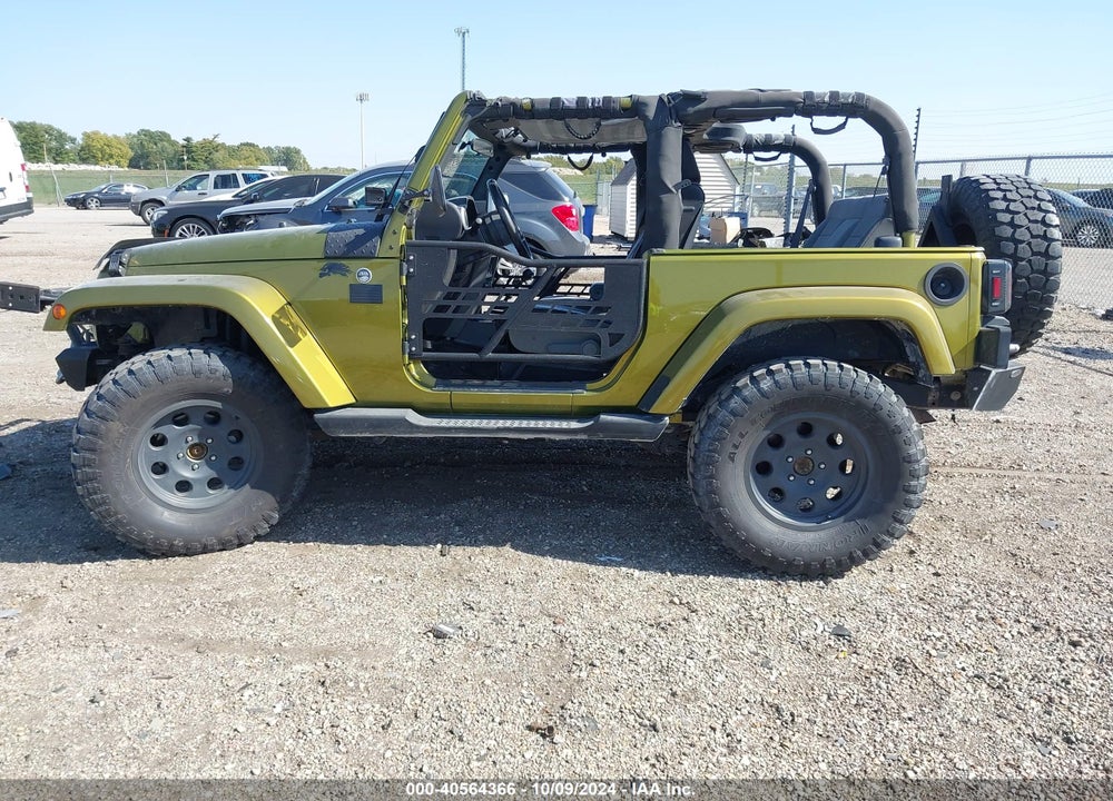2008 JEEP WRANGLER SAHARA VIN: 1J4FA54188L616055