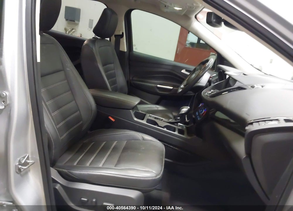 2018 FORD ESCAPE VIN: 1FMCU9J99JUB43618