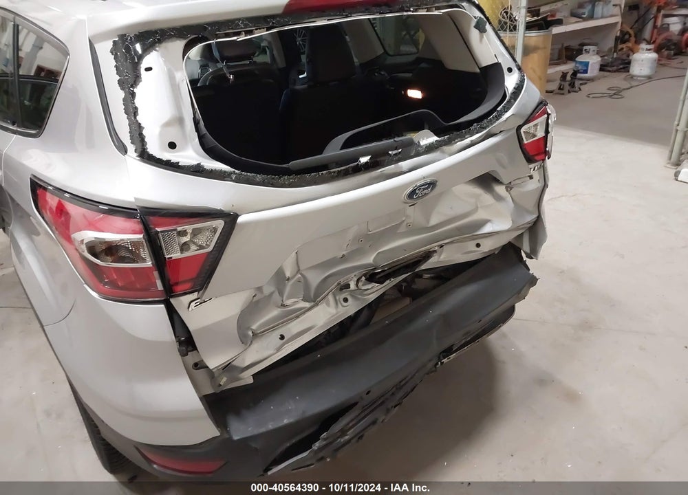 2018 FORD ESCAPE VIN: 1FMCU9J99JUB43618