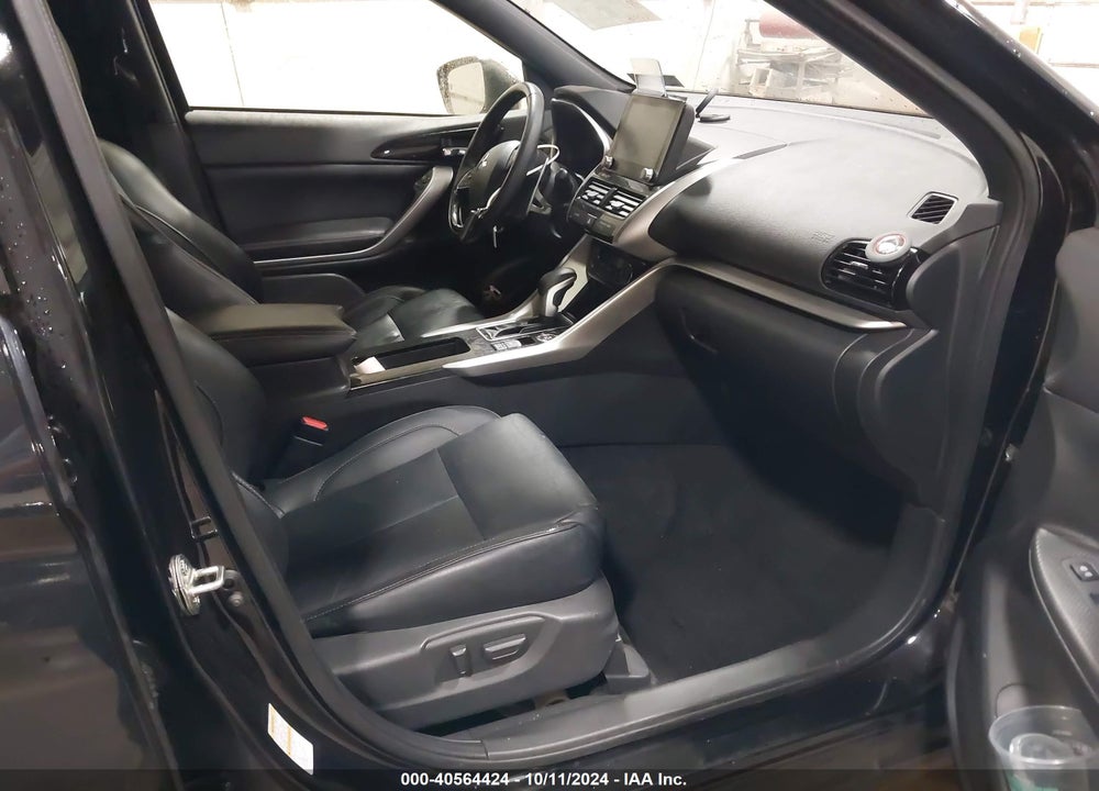 2022 MITSUBISHI ECLIPSE CROSS VIN: JA4ATWAA8NZ061180