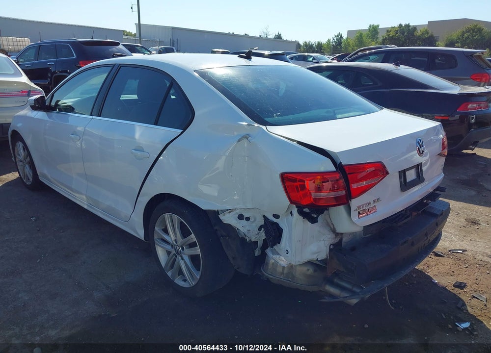 2015 VOLKSWAGEN JETTA 2.0L TDI SEL VIN: 3VWLA7AJ1FM237013