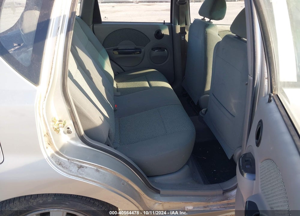 2004 CHEVROLET AVEO LS VIN: KL1TJ62634B162009