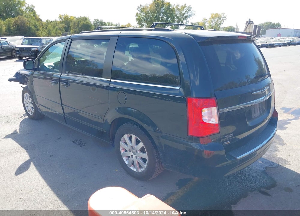 2015 CHRYSLER TOWN & COUNTRY LX VIN: 2C4RC1AG3FR678014