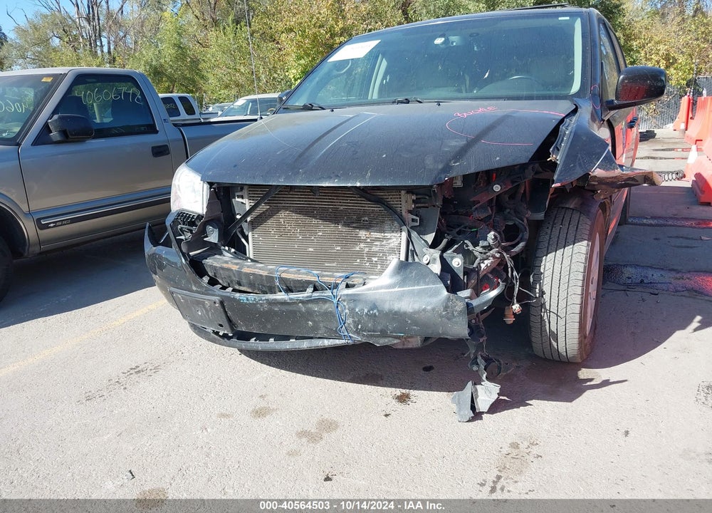 2015 CHRYSLER TOWN & COUNTRY LX VIN: 2C4RC1AG3FR678014