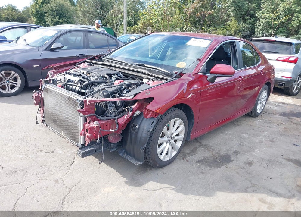 2018 TOYOTA CAMRY LE VIN: 4T1B11HK7JU588339