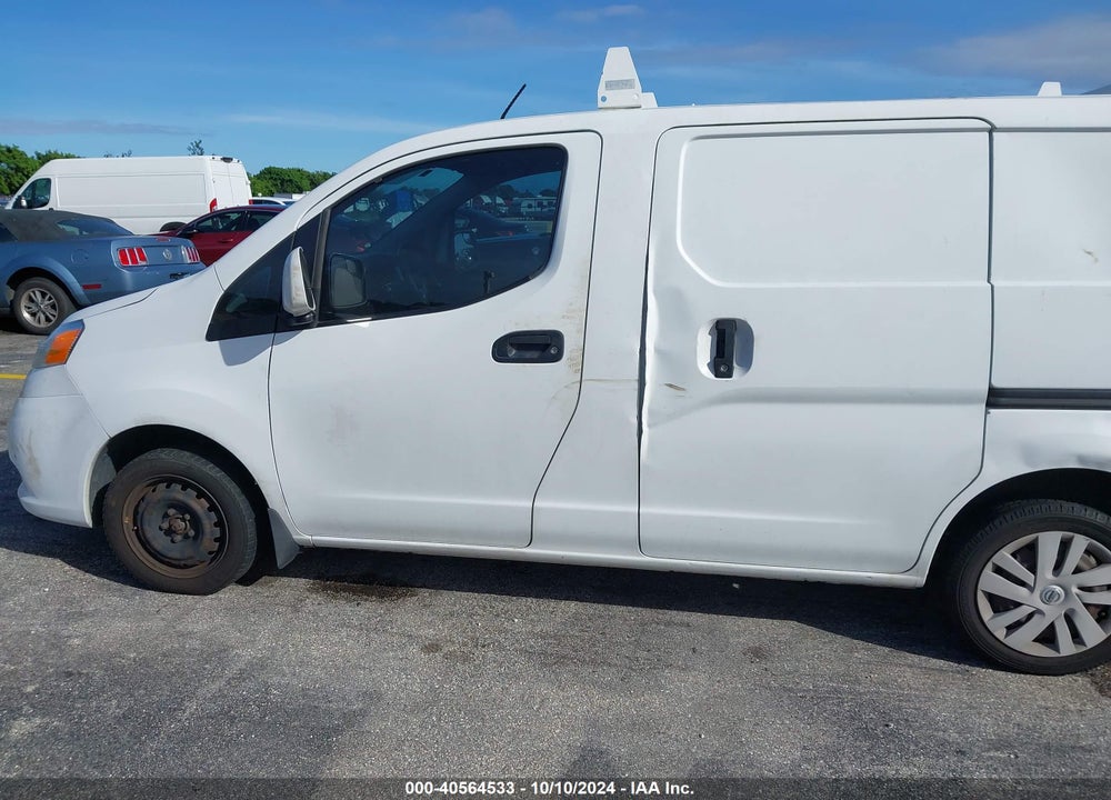 2017 NISSAN NV200 SV VIN: 3N6CM0KN9HK714186