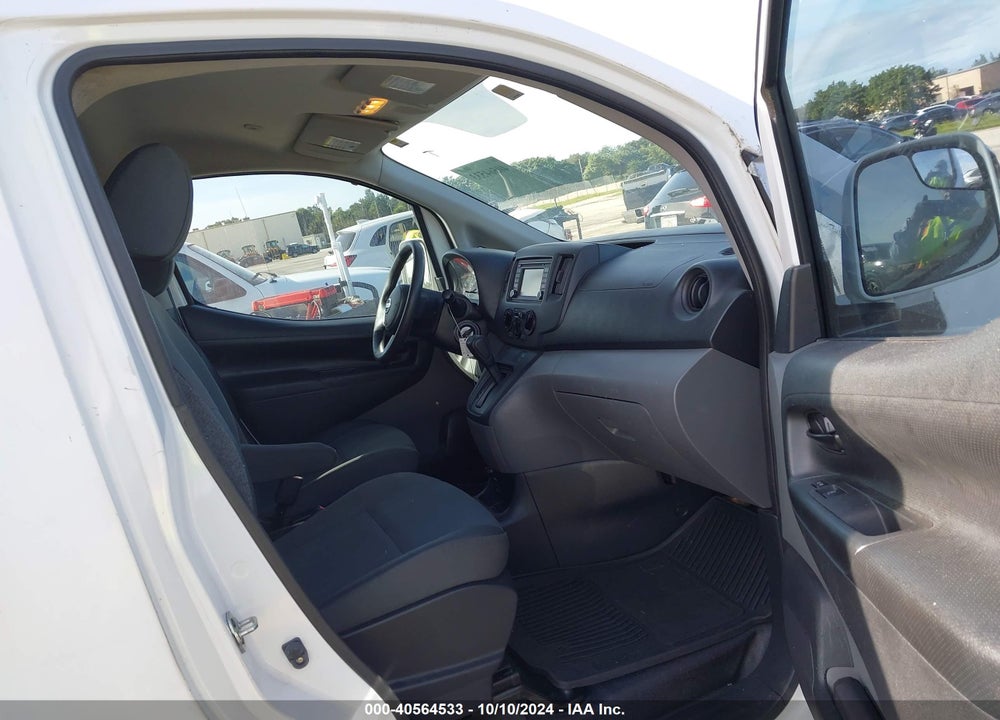 2017 NISSAN NV200 SV VIN: 3N6CM0KN9HK714186