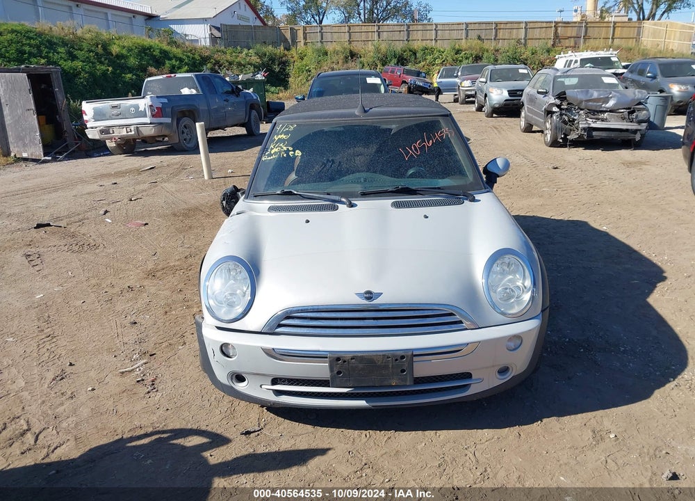 2008 MINI COOPER VIN: WMWRF33518TF67505