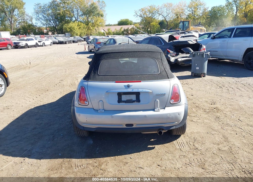 2008 MINI COOPER VIN: WMWRF33518TF67505