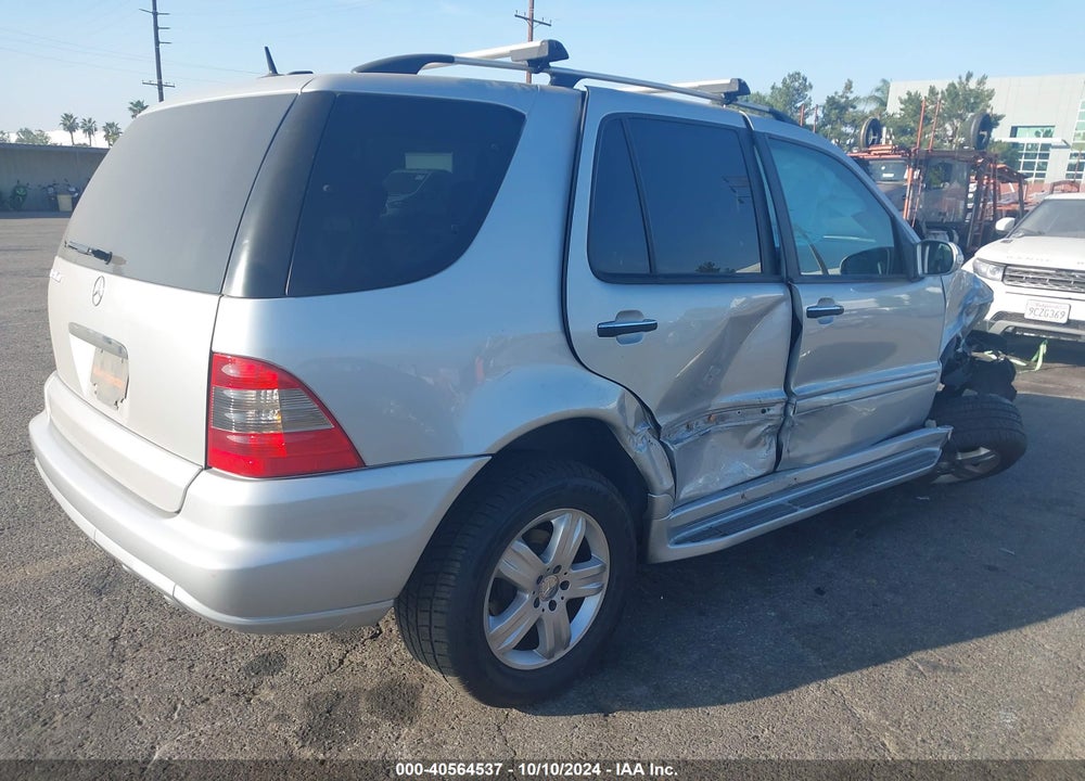 2005 MERCEDES-BENZ ML 350 4MATIC VIN: 4JGAB57E95A537301
