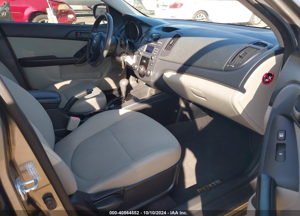 2010 KIA FORTE EX VIN: KNAFU4A25A5112588