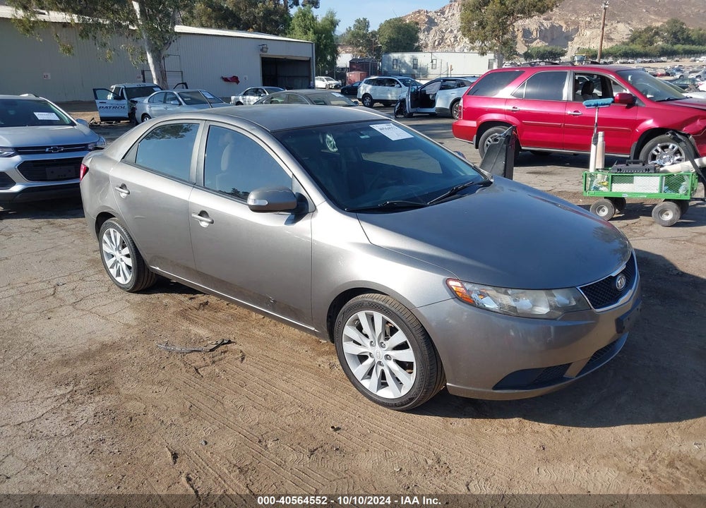 2010 KIA FORTE EX VIN: KNAFU4A25A5112588