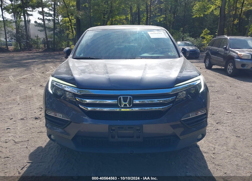 2018 HONDA PILOT EX-L VIN: 5FNYF6H50JB031739