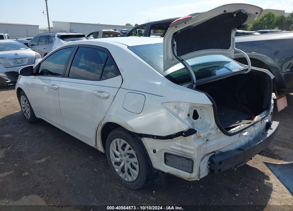 2018 TOYOTA COROLLA LE VIN: 5YFBURHE8JP805835