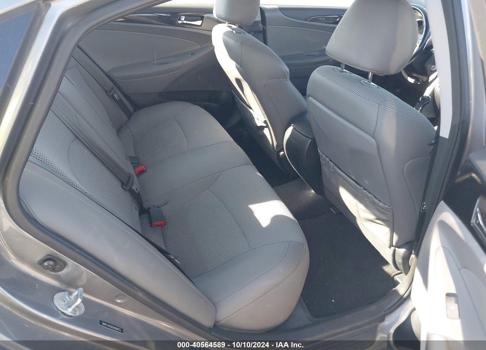 2014 HYUNDAI SONATA SE VIN: 5NPEC4AC9EH840673