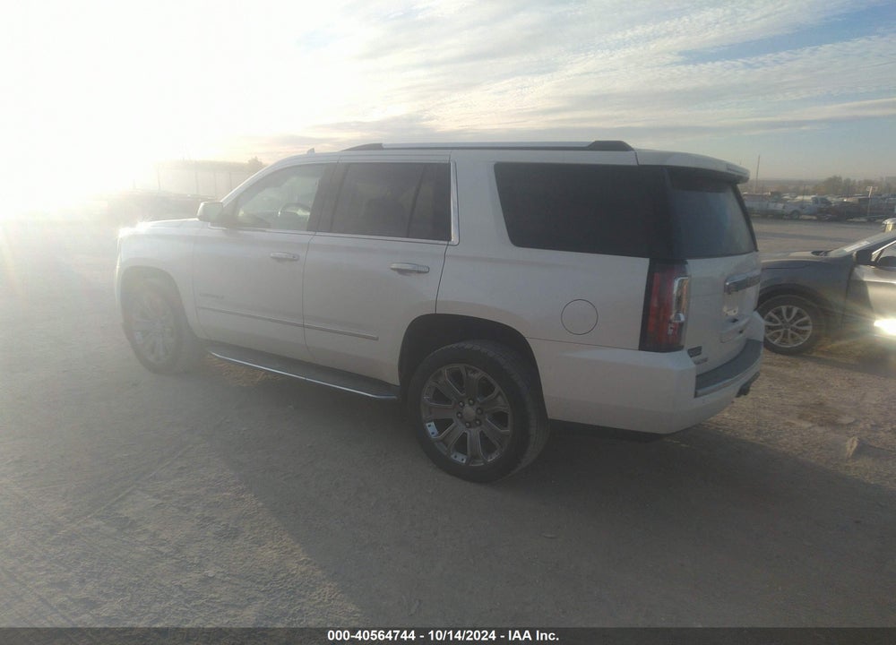 2015 GMC YUKON DENALI VIN: 1GKS2CKJ9FR557976