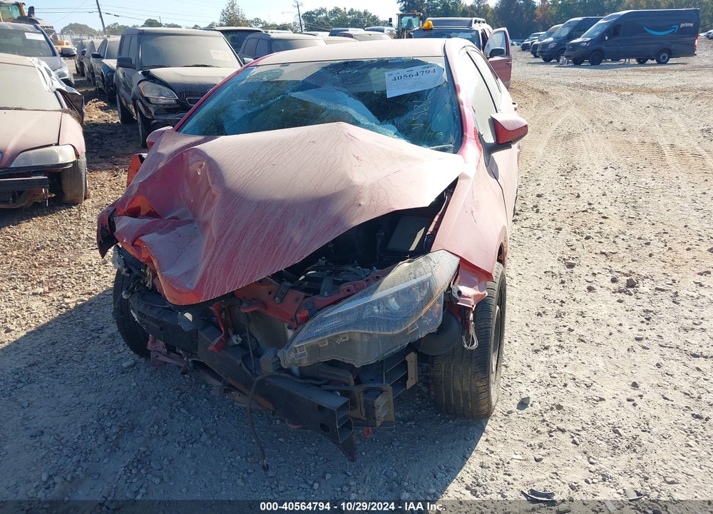 2019 TOYOTA COROLLA LE VIN: 2T1BURHE1KC215686