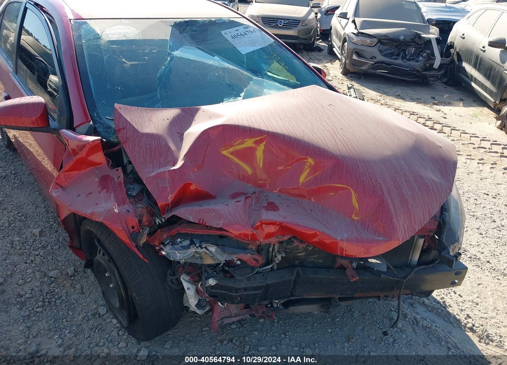 2019 TOYOTA COROLLA LE VIN: 2T1BURHE1KC215686