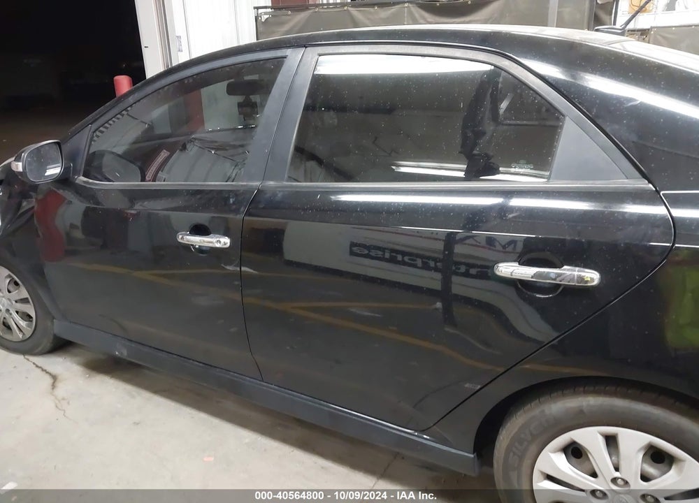 2010 KIA FORTE EX VIN: KNAFU4A27A5127626